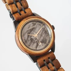 Holzkern Uhren^Vidar